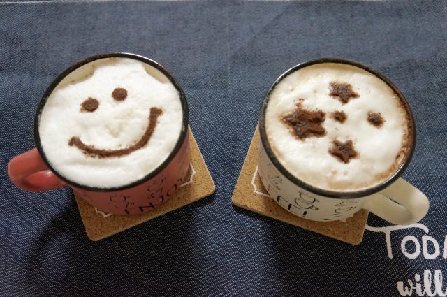 ミルク泡立て器があれば おうちでカフェ気分に 100円ショップ Flet S フレッツ 百圓領事館