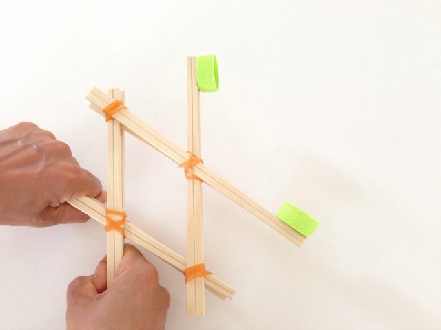 ニョキニョキ楽しい 割り箸マジックハンド 100均自由研究 100円ショップ Flet S フレッツ 百圓領事館 ニョキニョキ楽しい 割り箸マジックハンド 100均自由研究 100円ショップ Flet S フレッツ 百圓領事館