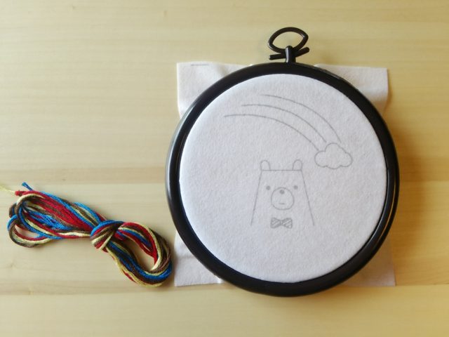 初心者でも簡単 100均 刺しゅうキット が楽しい 100円ショップ Flet S フレッツ 百圓領事館