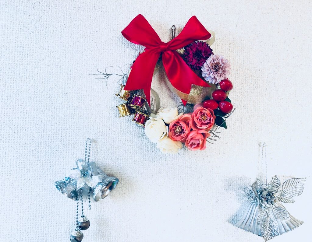 100均だからできる 自分だけの華やかリースを作ろう 100円ショップ Flet S フレッツ 百圓領事館