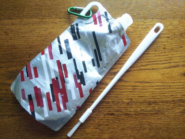 100均のハケとブラシで 気になるあの汚れにバイバイ 100円のチカラ 100円ショップ Flet S フレッツ 百圓領事館 100均のハケとブラシで 気になるあの汚れにバイバイ 100円のチカラ 100円ショップ Flet S フレッツ 百圓領事館