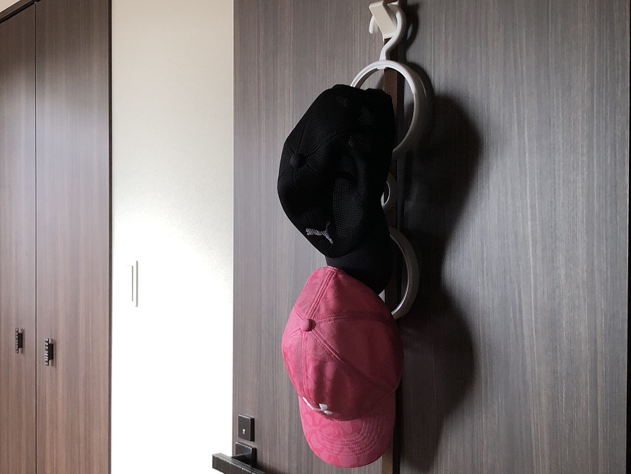 掛けてすっきり 見せる収納にも最適 100均の帽子ハンガー 100円ショップ Flet S フレッツ 百圓領事館