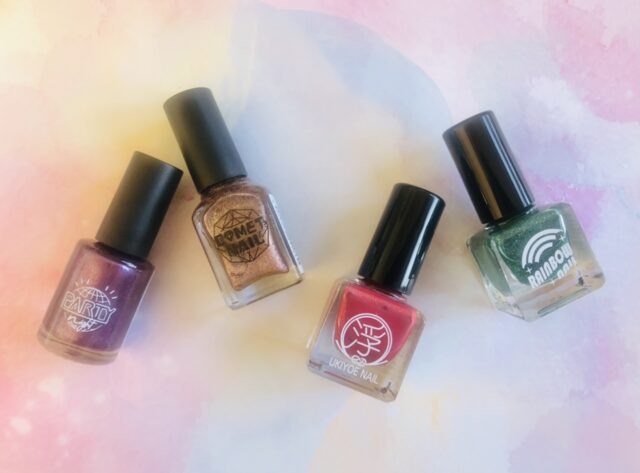 100均マニキュアで簡単リメイク キラキラ可愛いxmasオーナメント 100円のチカラ 100円ショップ Flet S フレッツ 百圓領事館 100均マニキュアで簡単リメイク キラキラ可愛いxmasオーナメント 100円のチカラ 100円ショップ Flet S フレッツ 百圓領事館